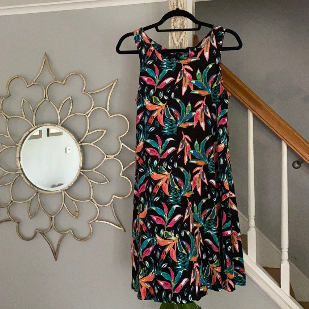 C&C California Keyhole Back Swing Dress (M)